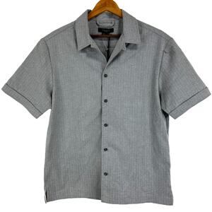 Twenty Montreal Men's Button Up Short Sleeve Grey Shirt NWT Size M Pinstripe